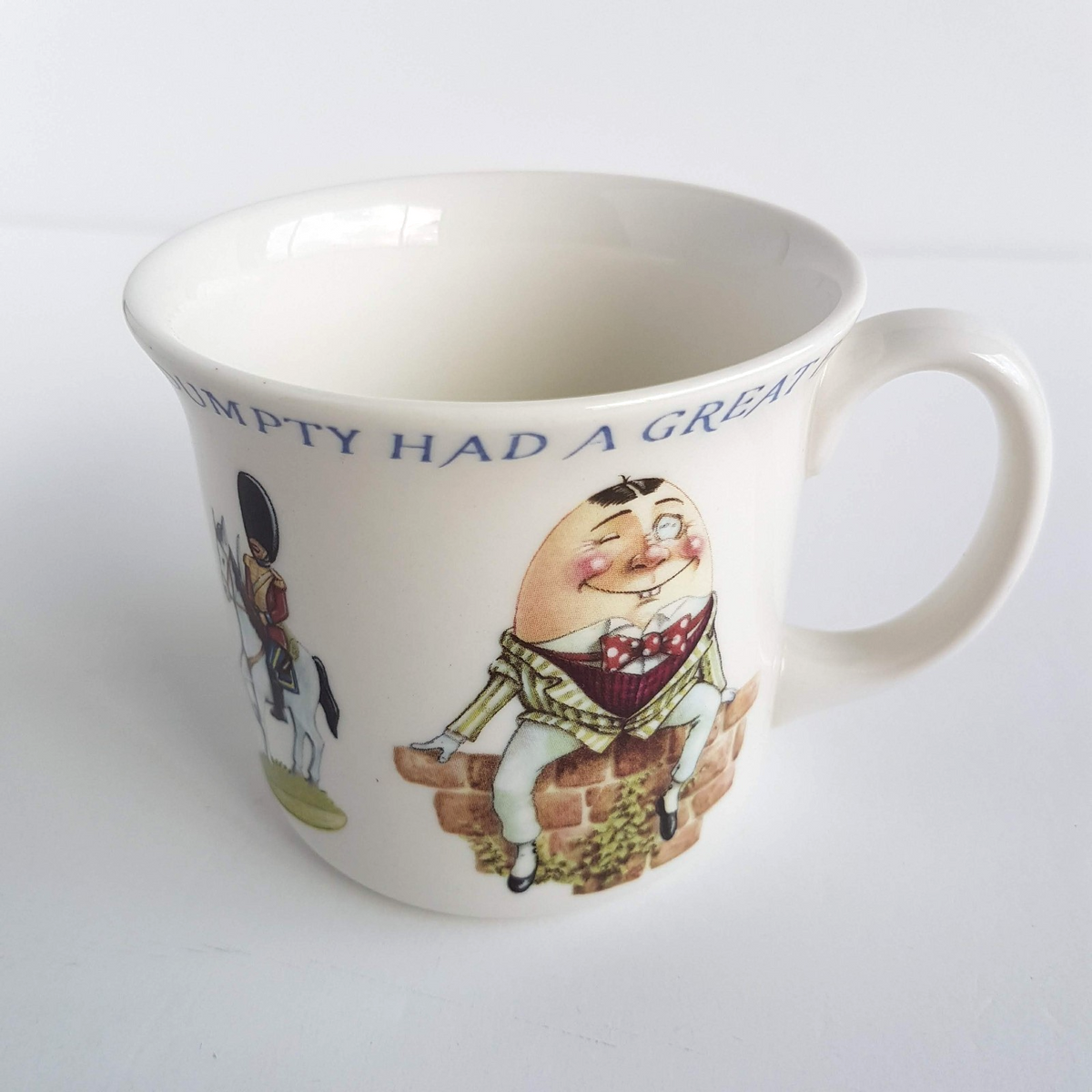 Queen's HUMPTY DUMPTY Mug Nursery Rhyme Cup Illustrated Collectible Egg King Cup0