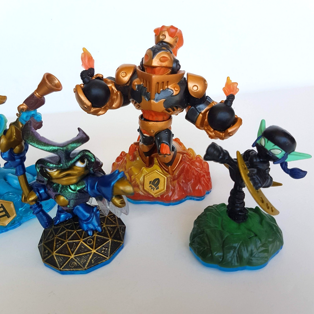 Skylanders SWAP FORCE LOT Blast Zone Wash Buckler Dune Bug Ninja Stealth Elf S32
