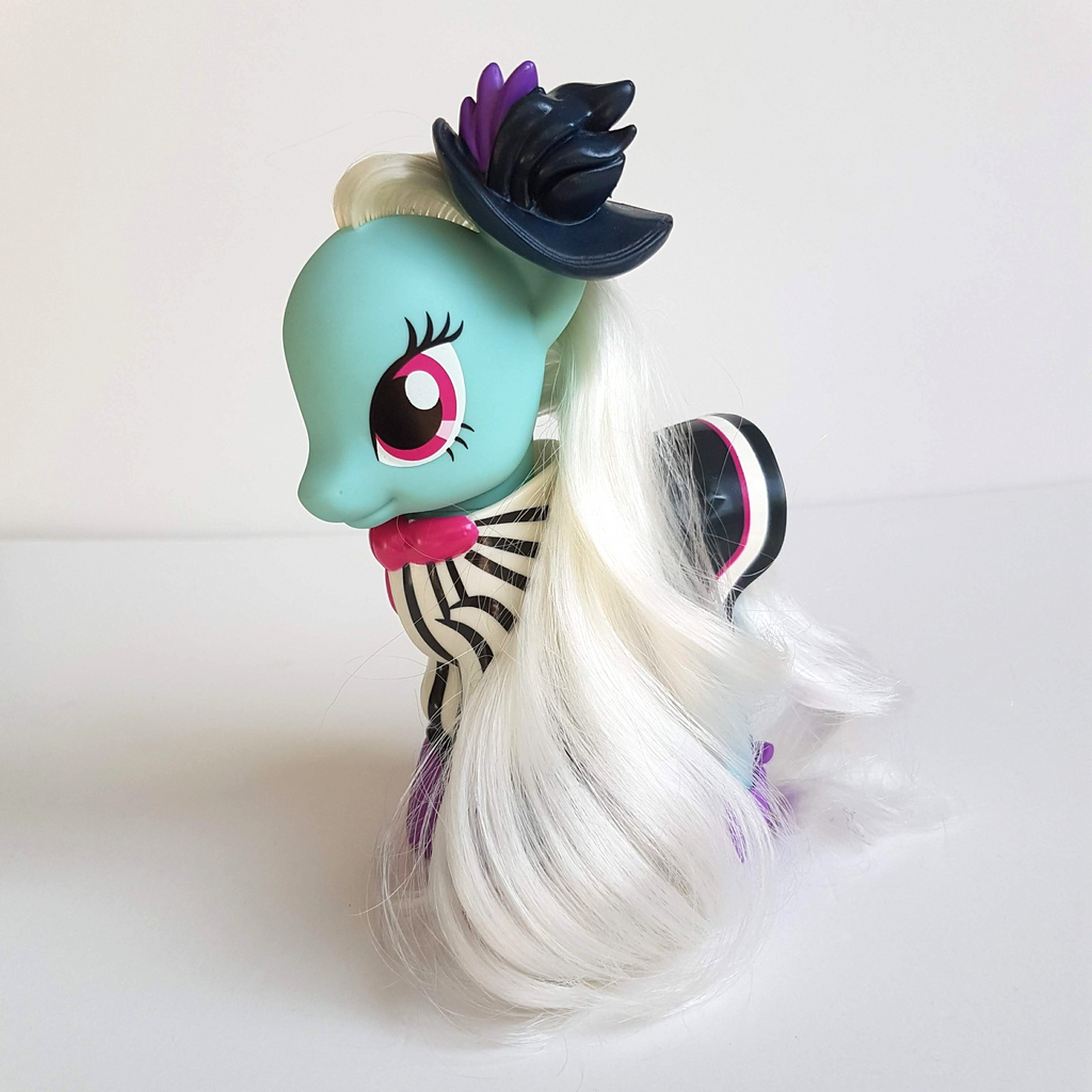 My Little Pony PHOTO FINISH FRIENDSHIP MAGIC Snap On Fashion 16cm Horse Figure0