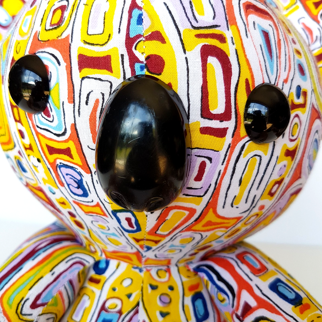 Australian OALA ABORIGINAL ARTIST Felicity Robertson Nampitjinpa Koala Plush Toy9