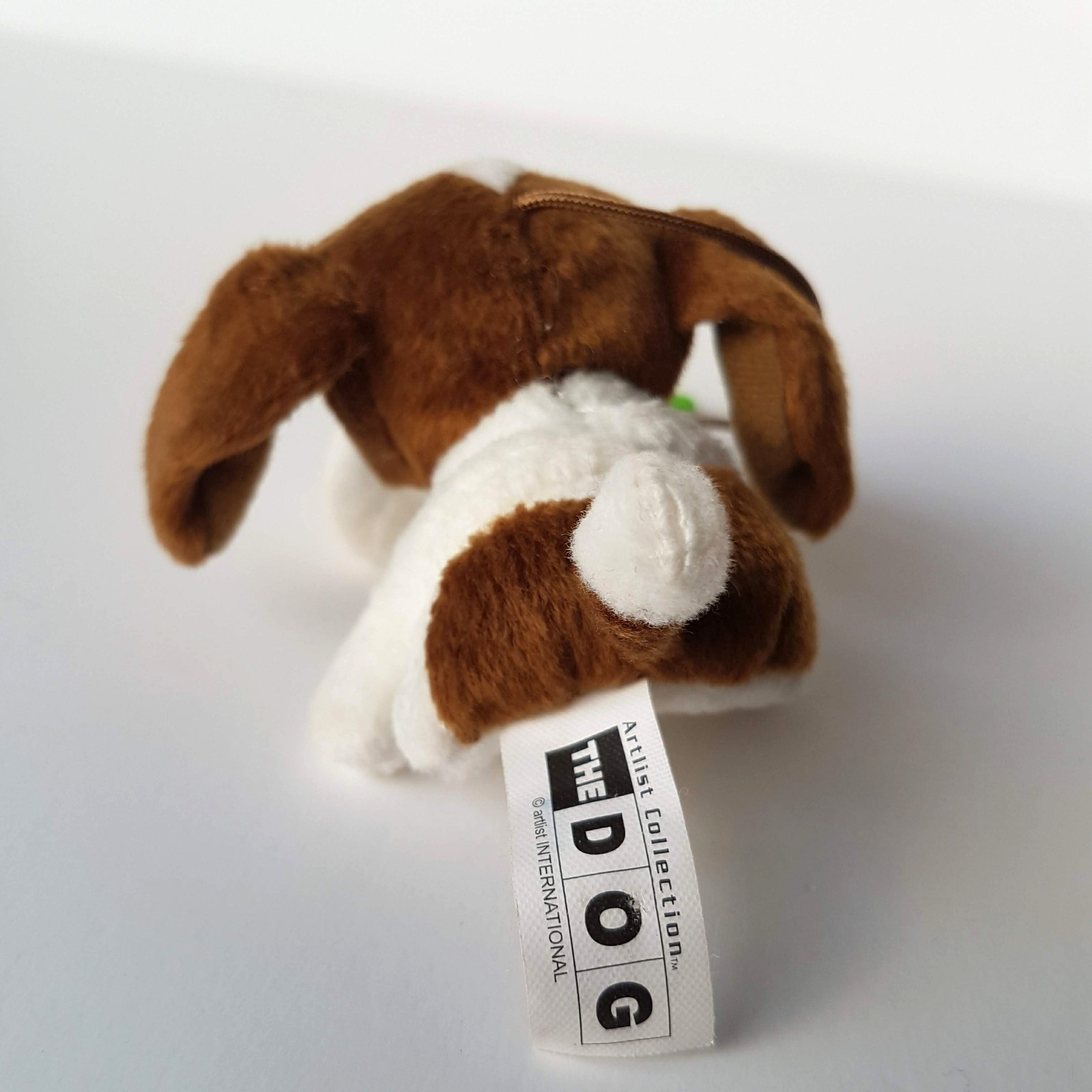 2006 The Dog BASSET HOUND McDonalds Happy Meal Artlist Toy Plush Stuffed Animal3