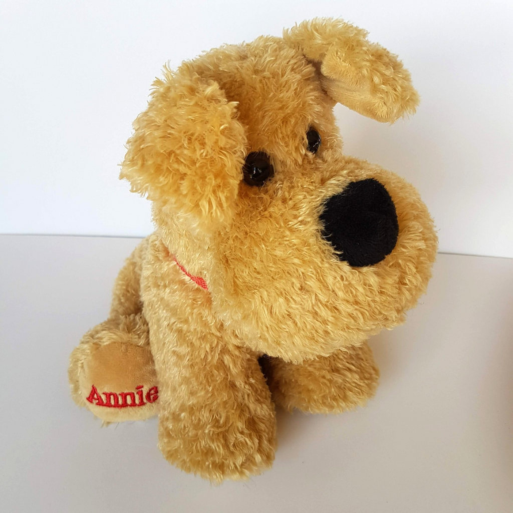 ANNIE MUSICAL SANDY Dog Plush Theatre Merchandise 2012 Soft Toy Stuffed Animal1