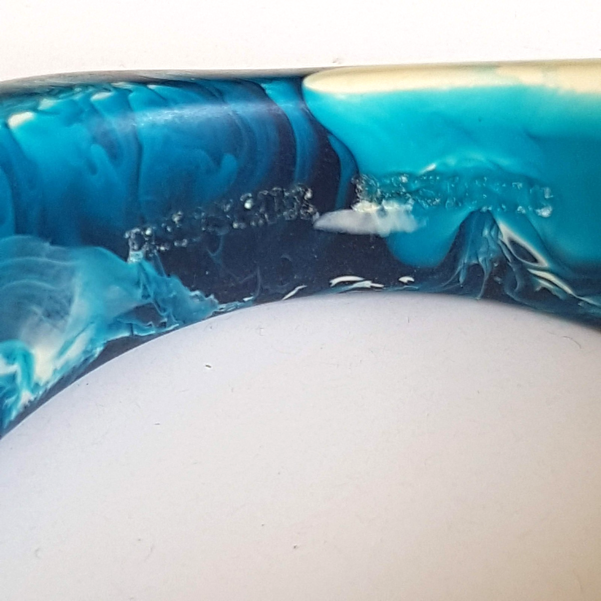 DINOSAUR DESIGNS Polished Resin Bangle BLUE Ocean 2.5" Diameter Beach Bracelet7