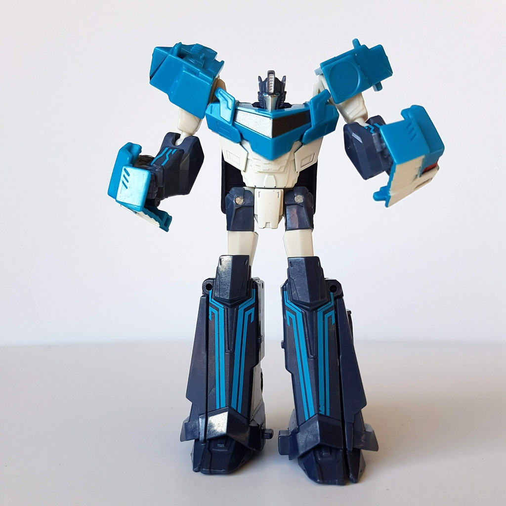 Transformers BLIZZARD STRIKE OPTIMUS PRIME Warrior Class Robot Blue Truck Toy2