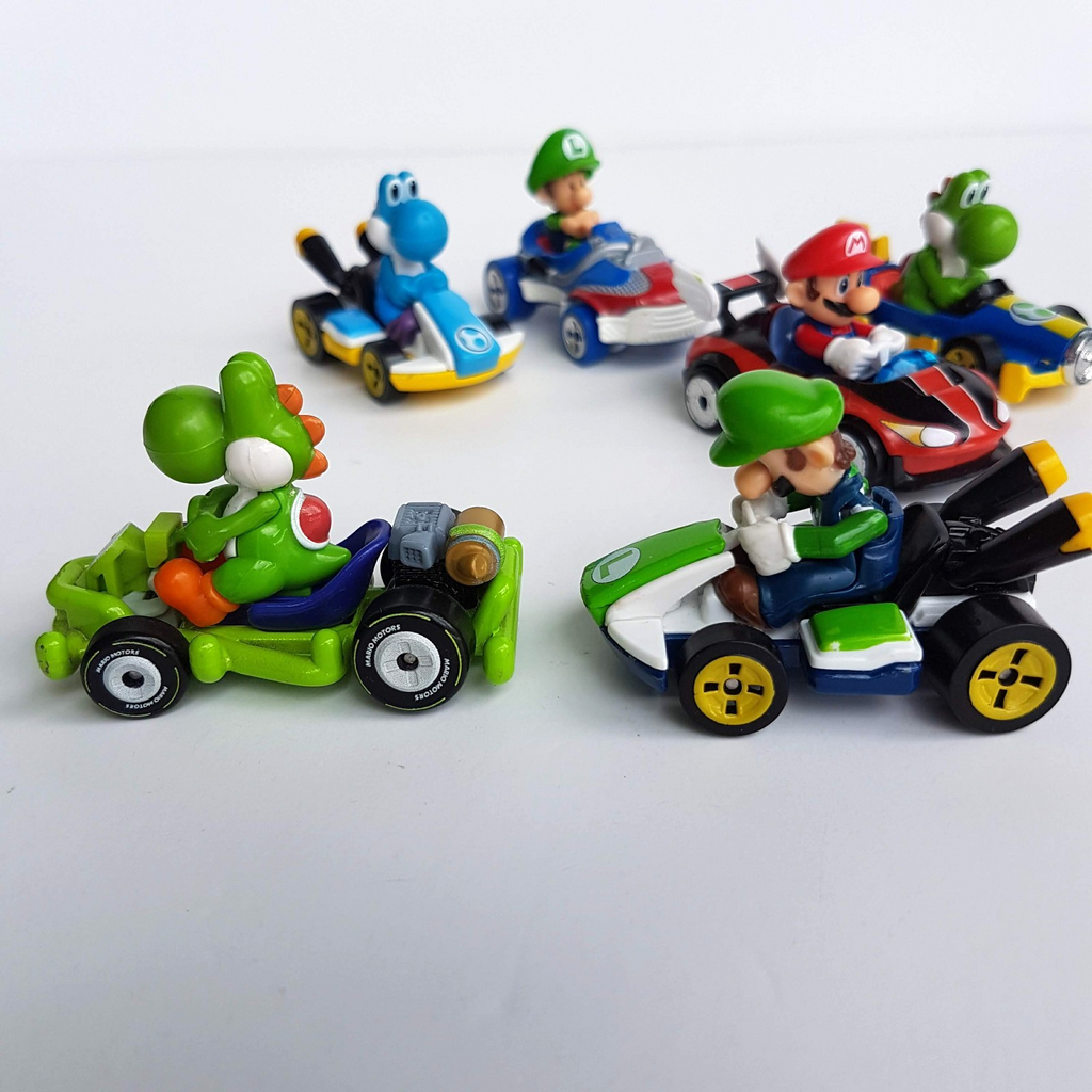 Super Mario HOTWHEELS DIE CAST Lot Nintendo Cars Luigi Yoshi Mario Gaming Toys5