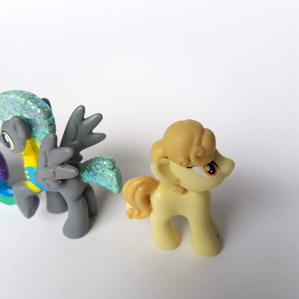 My Little Pony BLIND BAG Glitter Thunderlane Wave 22 Rainbow Dash Golden Glitter5