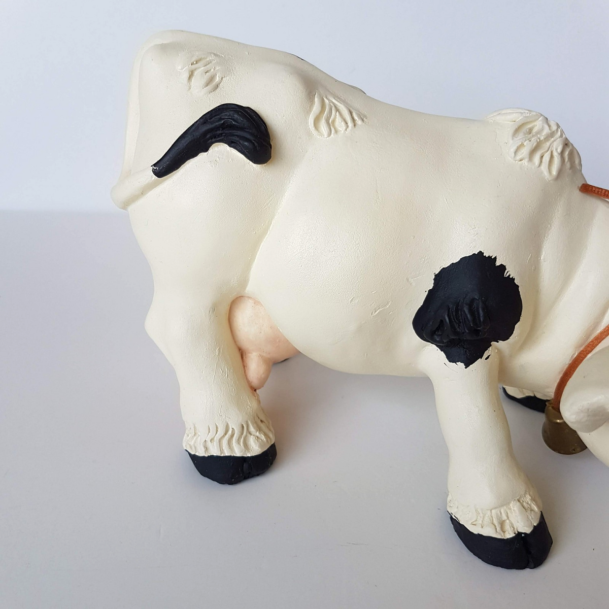 Vintage Heavy COW Figure Statue RGML Bell Resin Holstein Collectible Black White2