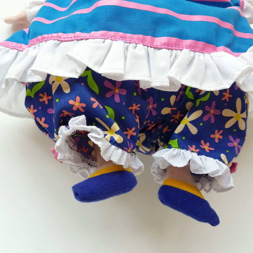 RARE Child's Play OLD LADY WHO SWALLOWED THE SEA Plush Doll Nursery Rhyme Toy10