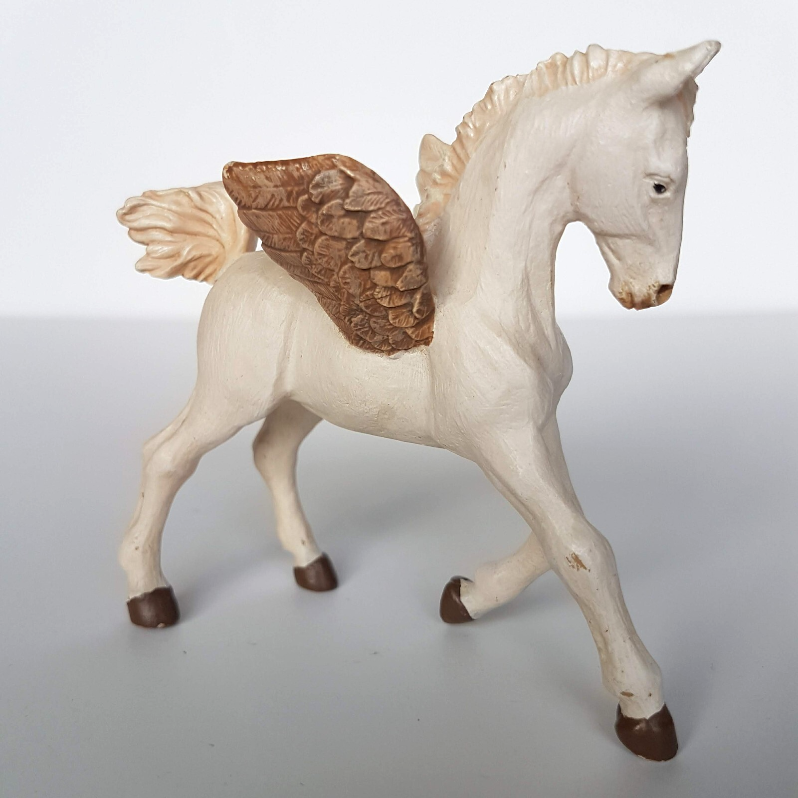 2011 PAPO 9cm BABY PEGASUS Magic Fantasy Horse Figure Figurine White Gold Toy #14
