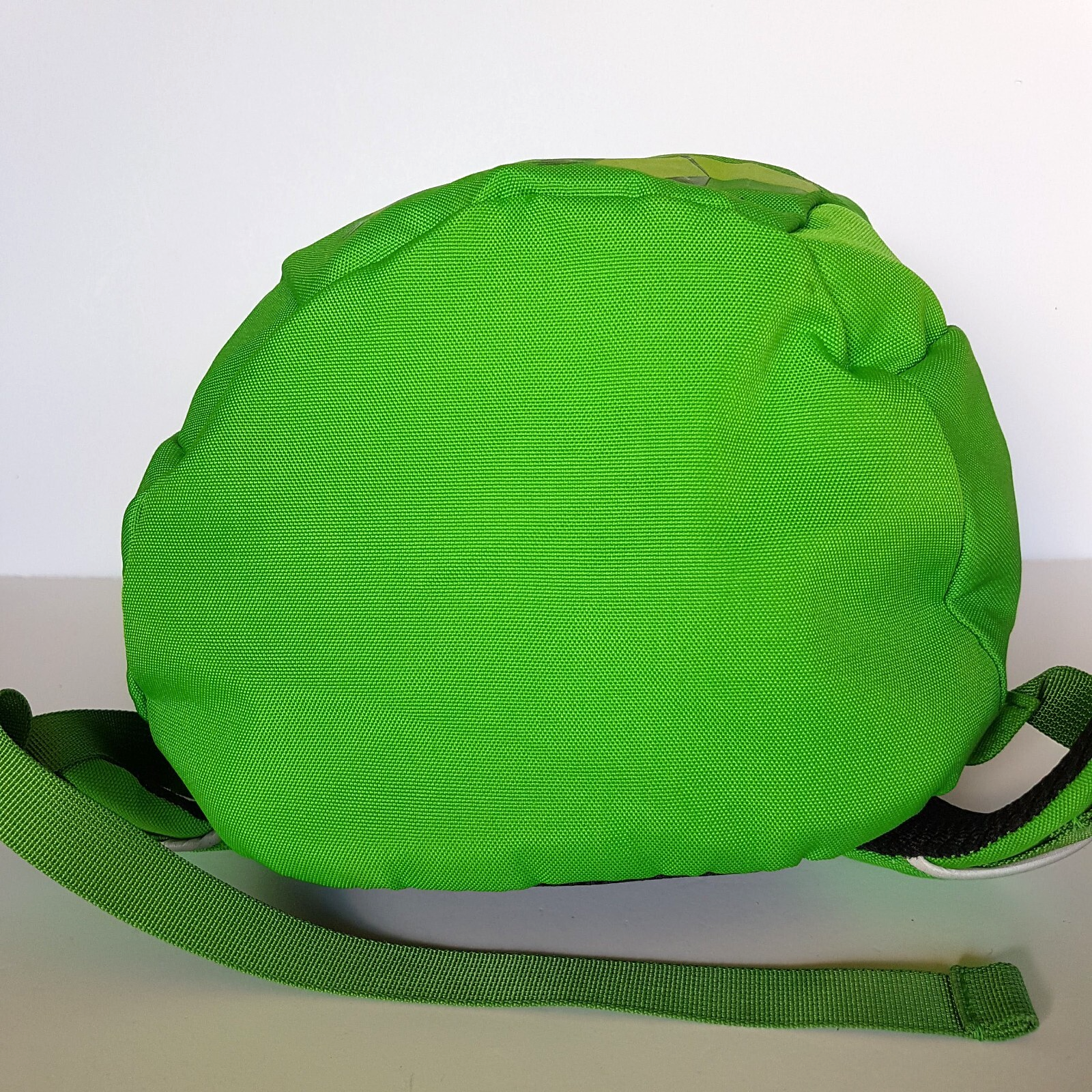 Kathmandu Kids SKIPPET BACKPACK Bag 8L Green Dinosaur Kids Boys School Bag Neon10