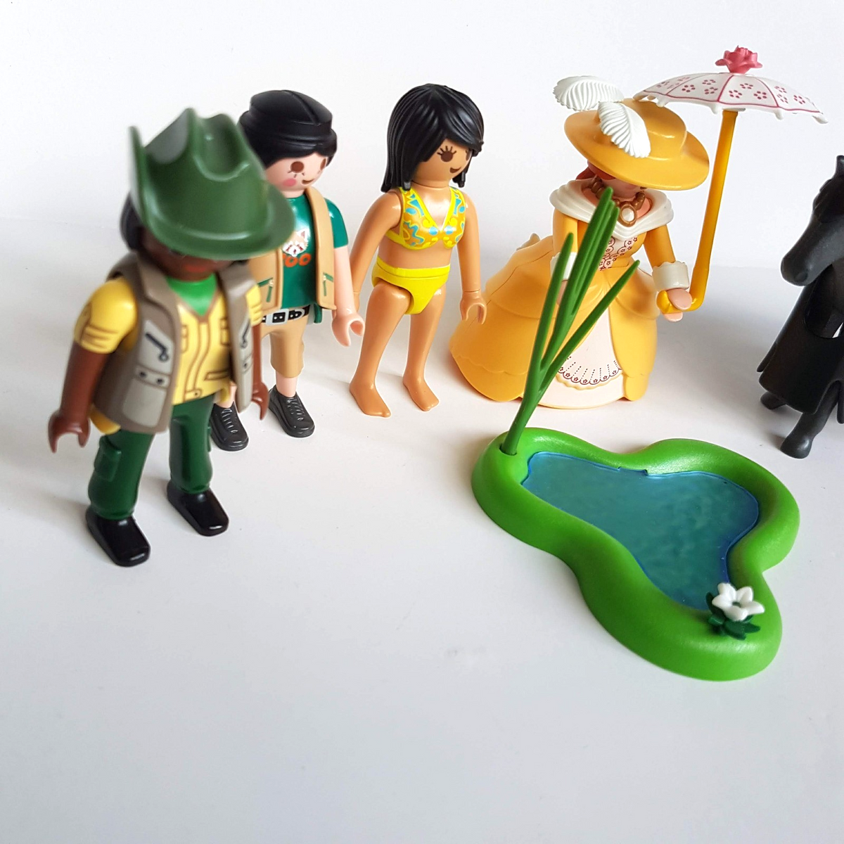 Playmobil MIXED LOT Knight Horse Lady Pirate Safari Ranger Action Figure Toy1