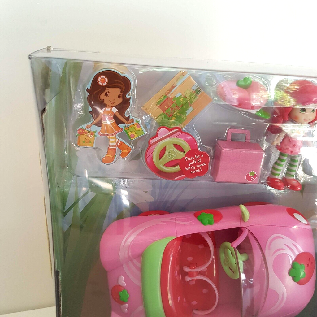 RARE NEVER OPENED 2009 Strawberry Shortcake BERRY SWEET ROADSTER Car Playset4