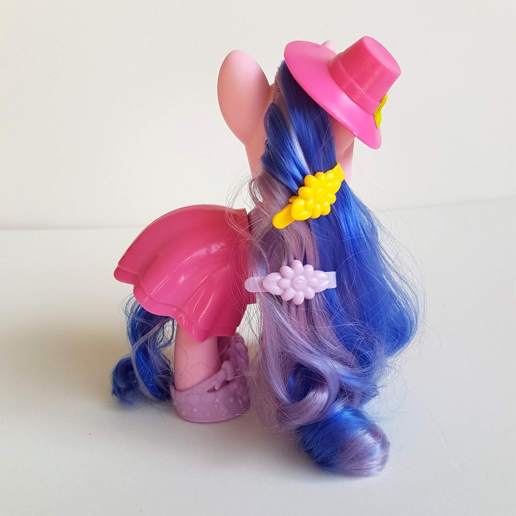 My Little Pony ROYAL RIBBON FRIENDSHIP MAGIC Snap On Fashion 15cm Horse Figure2