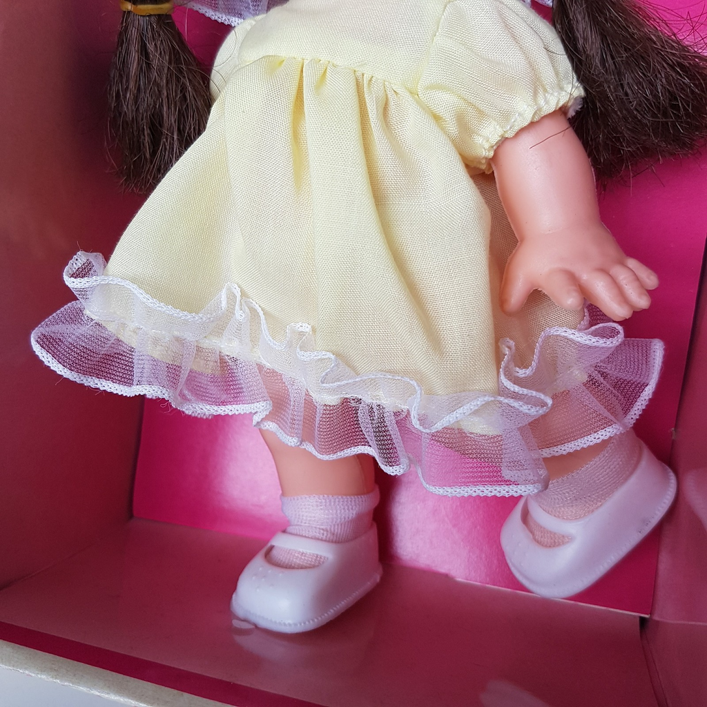 RARE Vintage 1983 UNEEDA LITTLE SOPHISTICATES DOLL BOX 21cm Brunette Collectible3