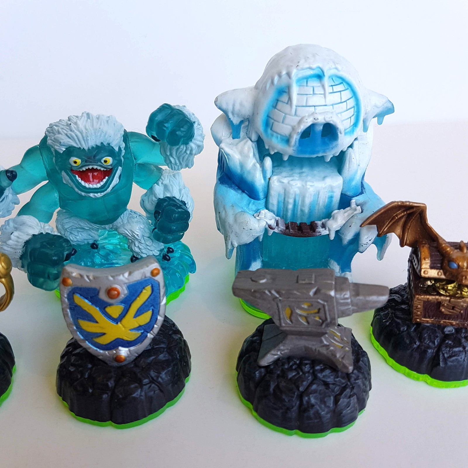 Skylanders EMPIRES OF ICE + EXTRAS Spyros Adventure Hidden Treasure Ghost Swords2