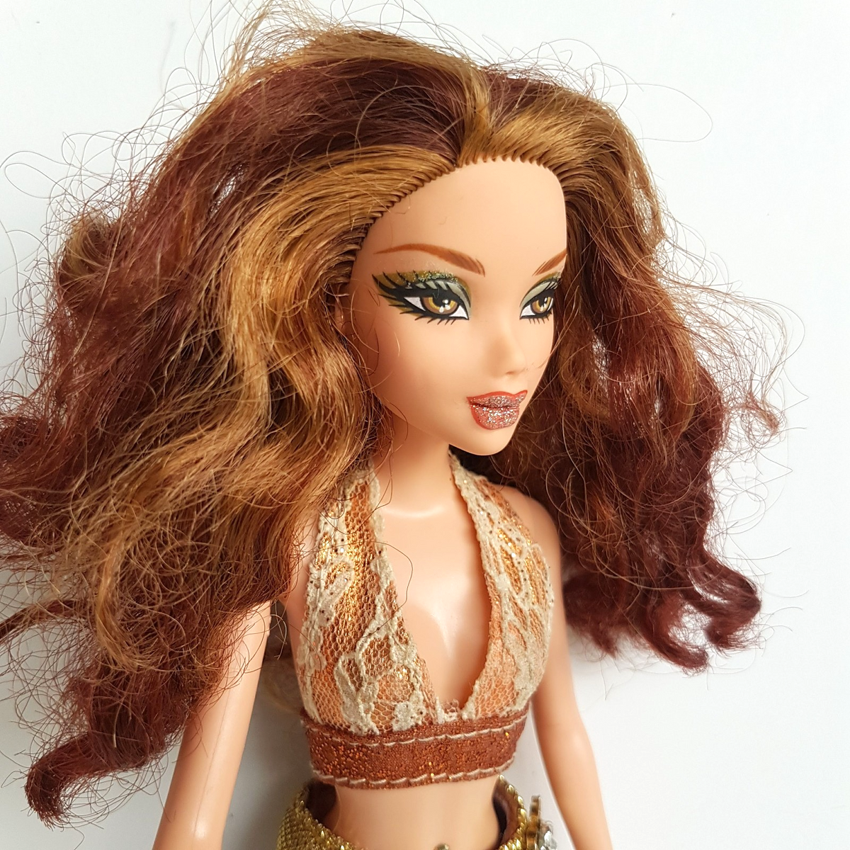 My Scene MY BLING BLING CHELSEA Fashion Doll Curly Hair Outfit Brown Clothes EUC1