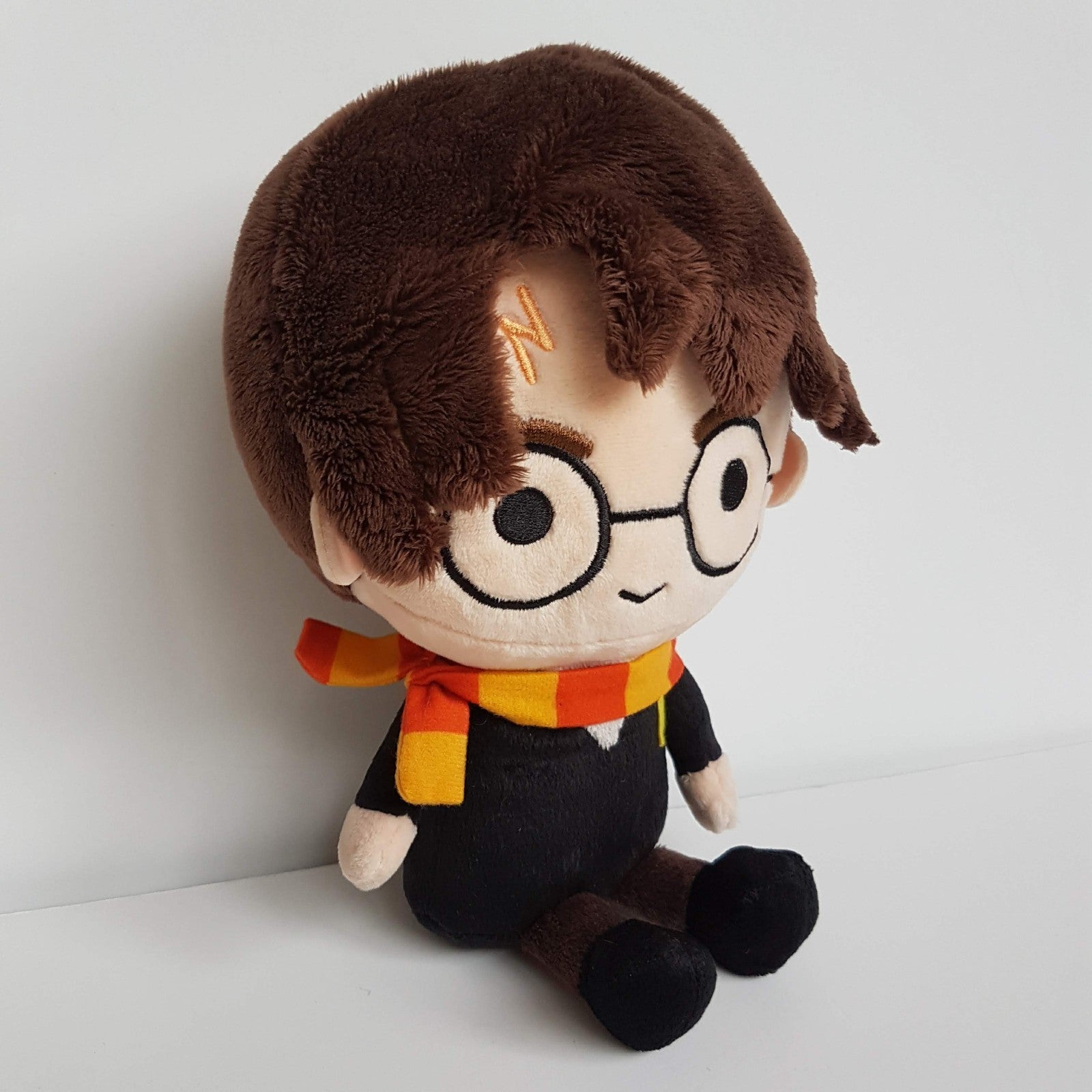 Tomy HARRY POTTER Plush 26cm Movie Character Wizard Fantasy Soft Toy Embroider1