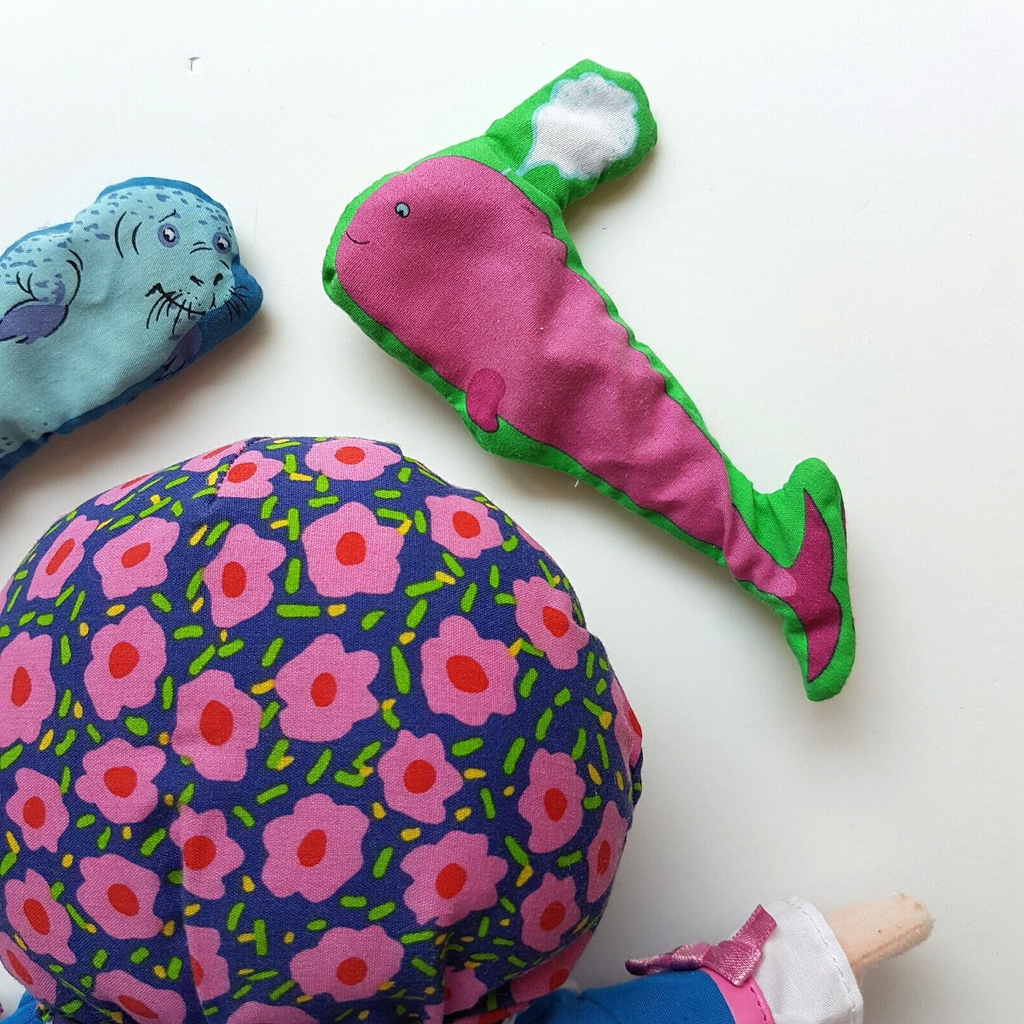 RARE Child's Play OLD LADY WHO SWALLOWED THE SEA Plush Doll Nursery Rhyme Toy12