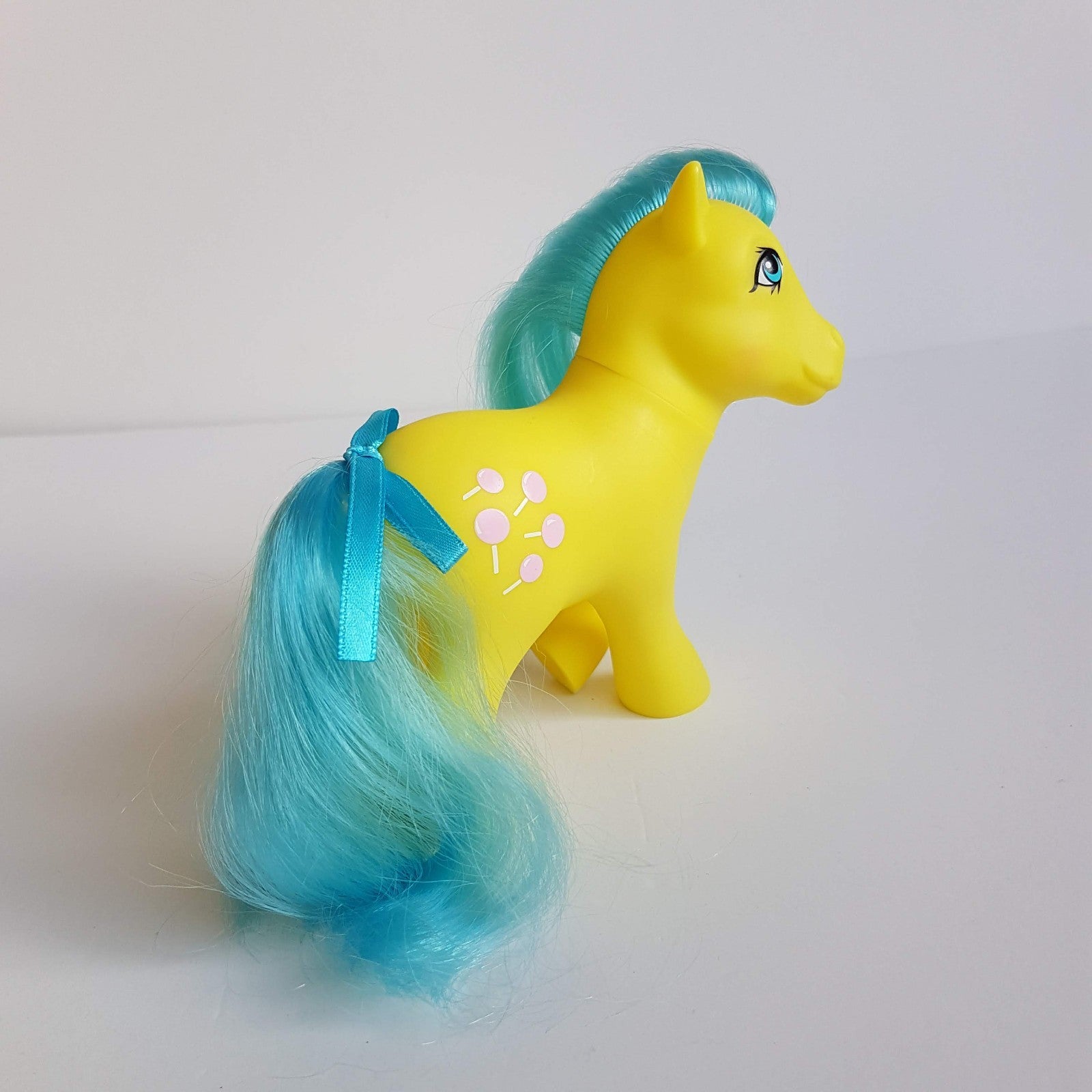 My Little Pony TOOTSIE 2019 35th Anniversary Hasbro Horse Figure Yellow Blue4