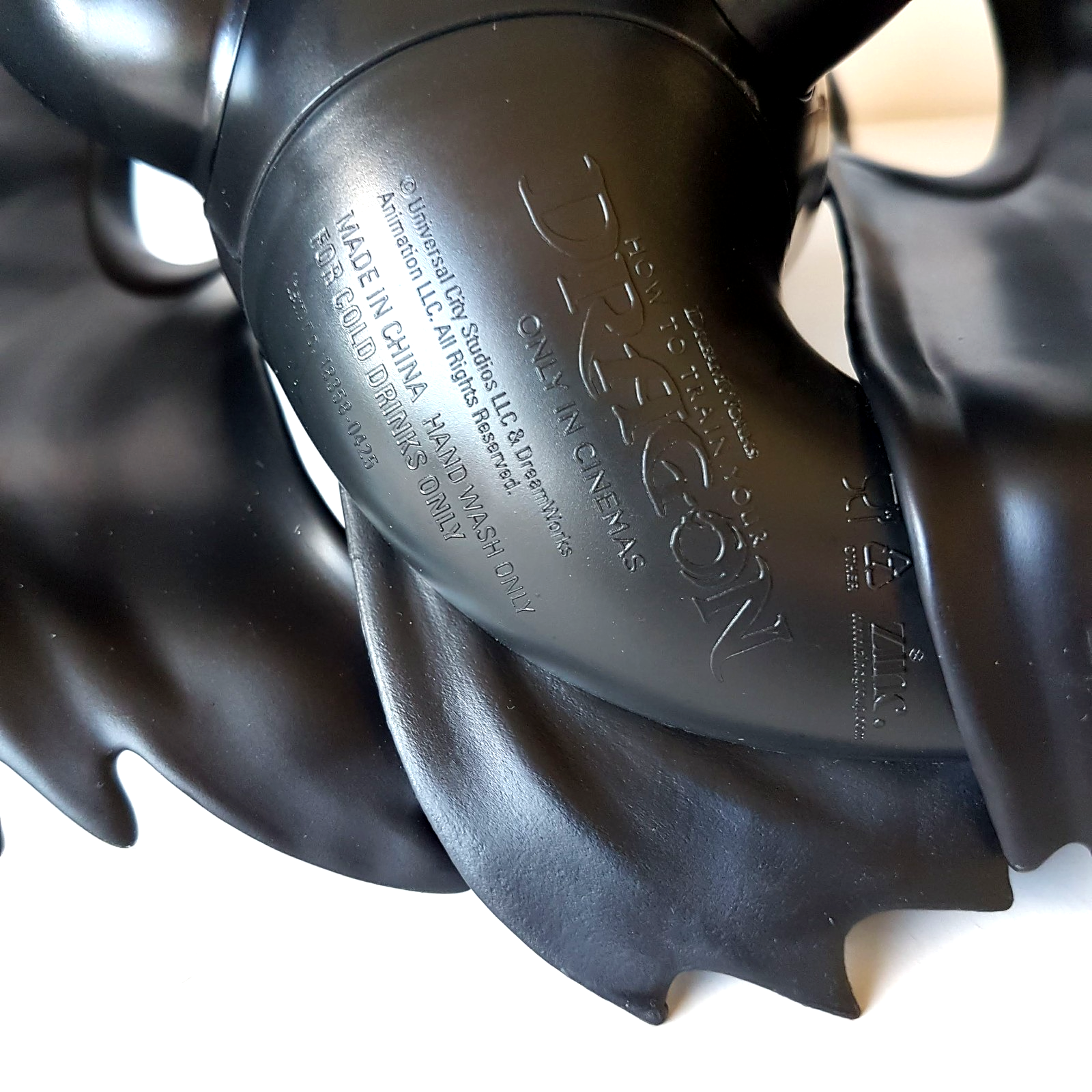 How To Train Your Dragon TOOTHLESS DRINK BOTTLE Cinema Merchandise NO BUCKET Toy10