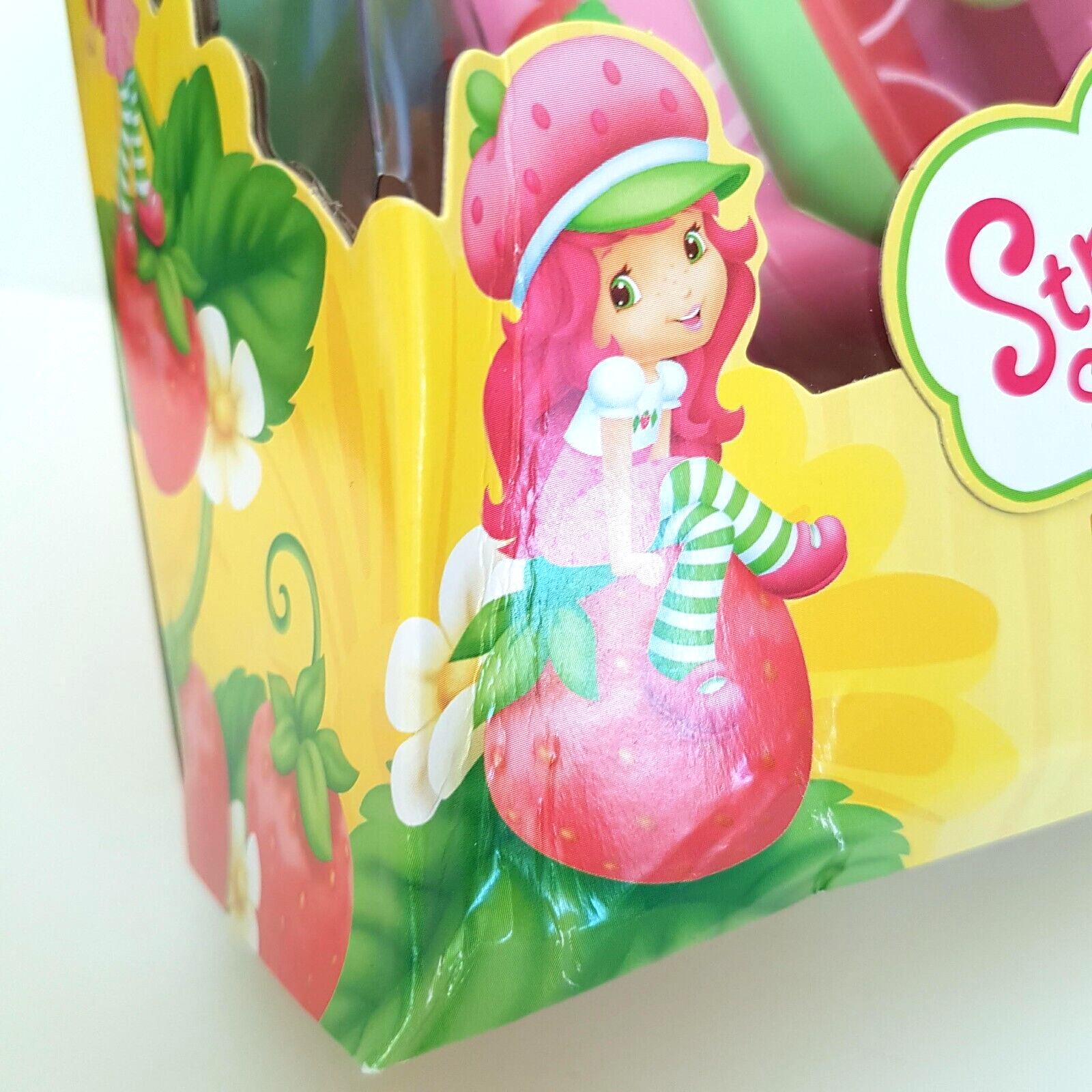 RARE NEVER OPENED 2009 Strawberry Shortcake BERRY SWEET ROADSTER Car Playset6