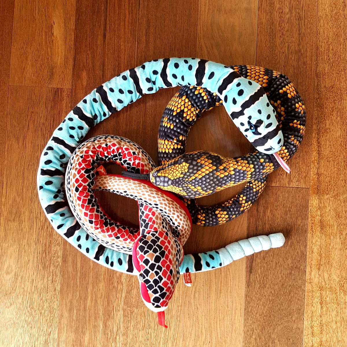 Wild Republic 3 SNAKE Plush 130cm Reptile Blue Red Black Stuffed Animal Soft Toy3