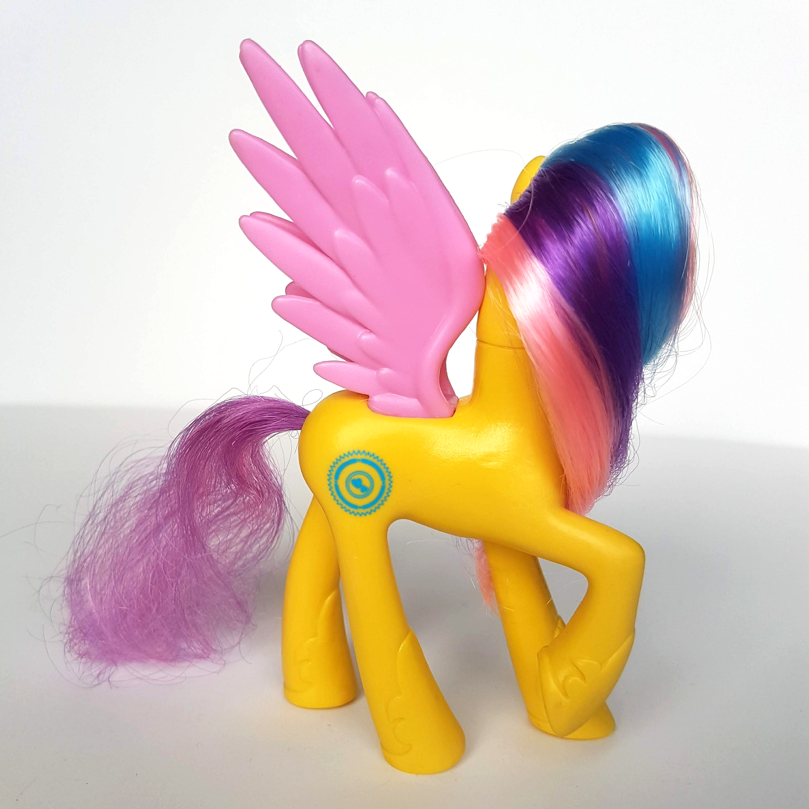 My Little Pony PRINCESS GOLD LILY 2017 Hasbro 14cm PEGASUS Horse Action Figure5