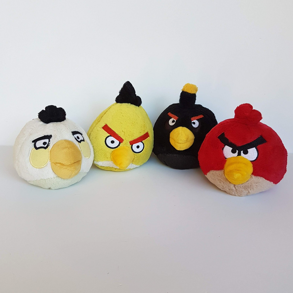 2010 Angry Birds BOMB CHUCK MATILDA RED Plush FLAT Stuffed Animal Soft Toy Cute1