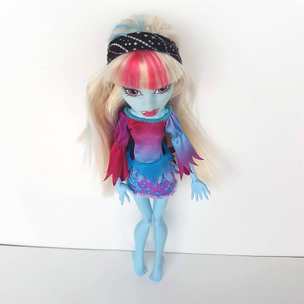 Monster High ABBEY BOMINABLE Music Festival Mattel Blue Fashion Doll Outfit Toy3
