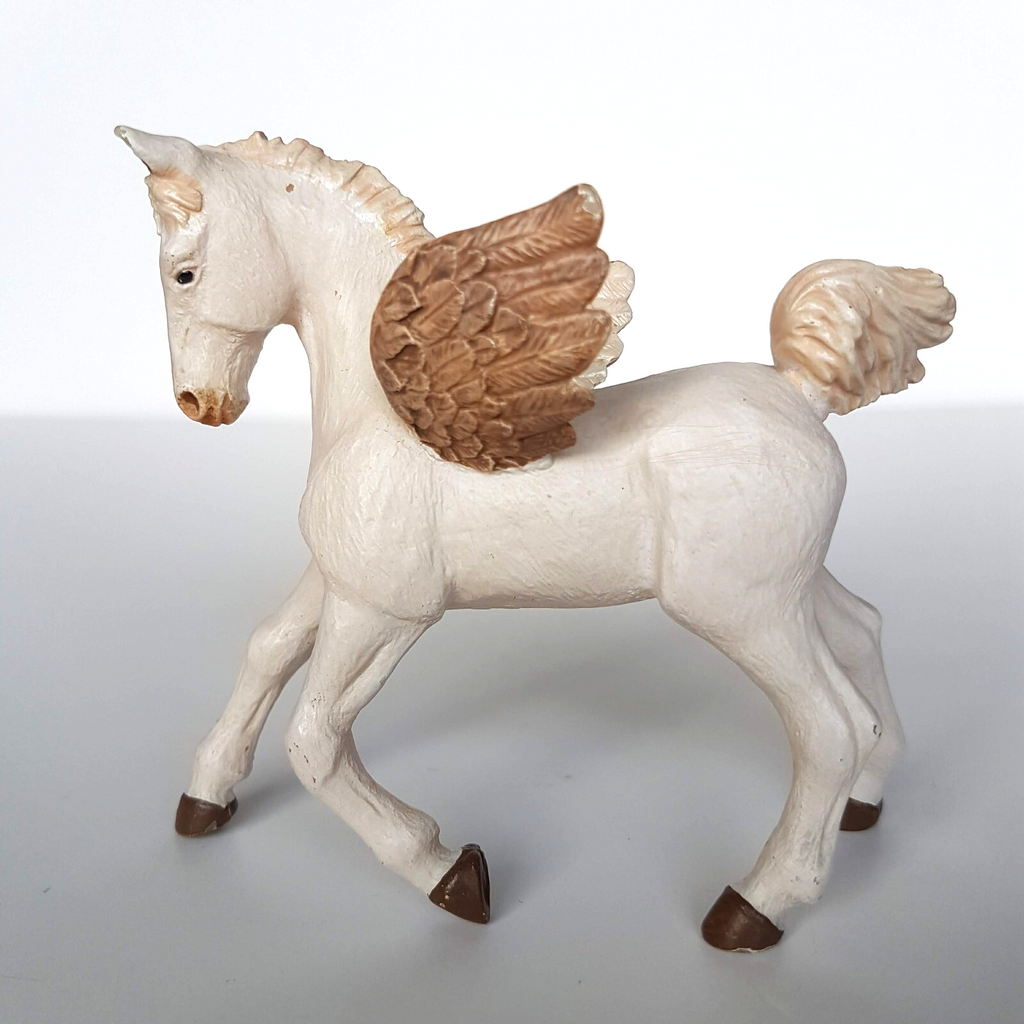 2011 PAPO BABY PEGASUS 9cm Magic Fantasy Horse Figure Figurine White Gold Toy #21