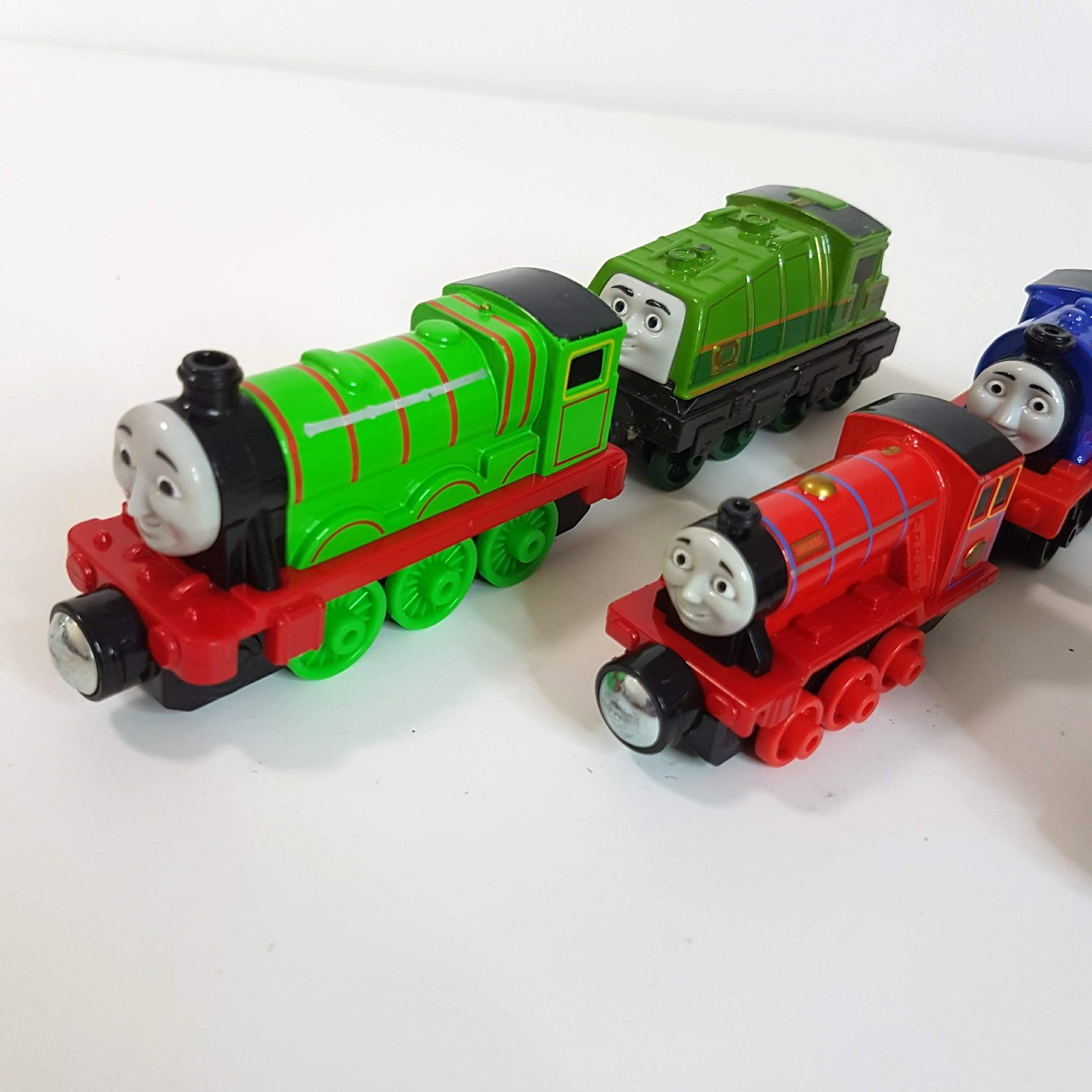 Thomas Die Cast HENRY TOAD MIKE HANDEL ANNIE GATOR Magnet Train Toy Gullane Lot1