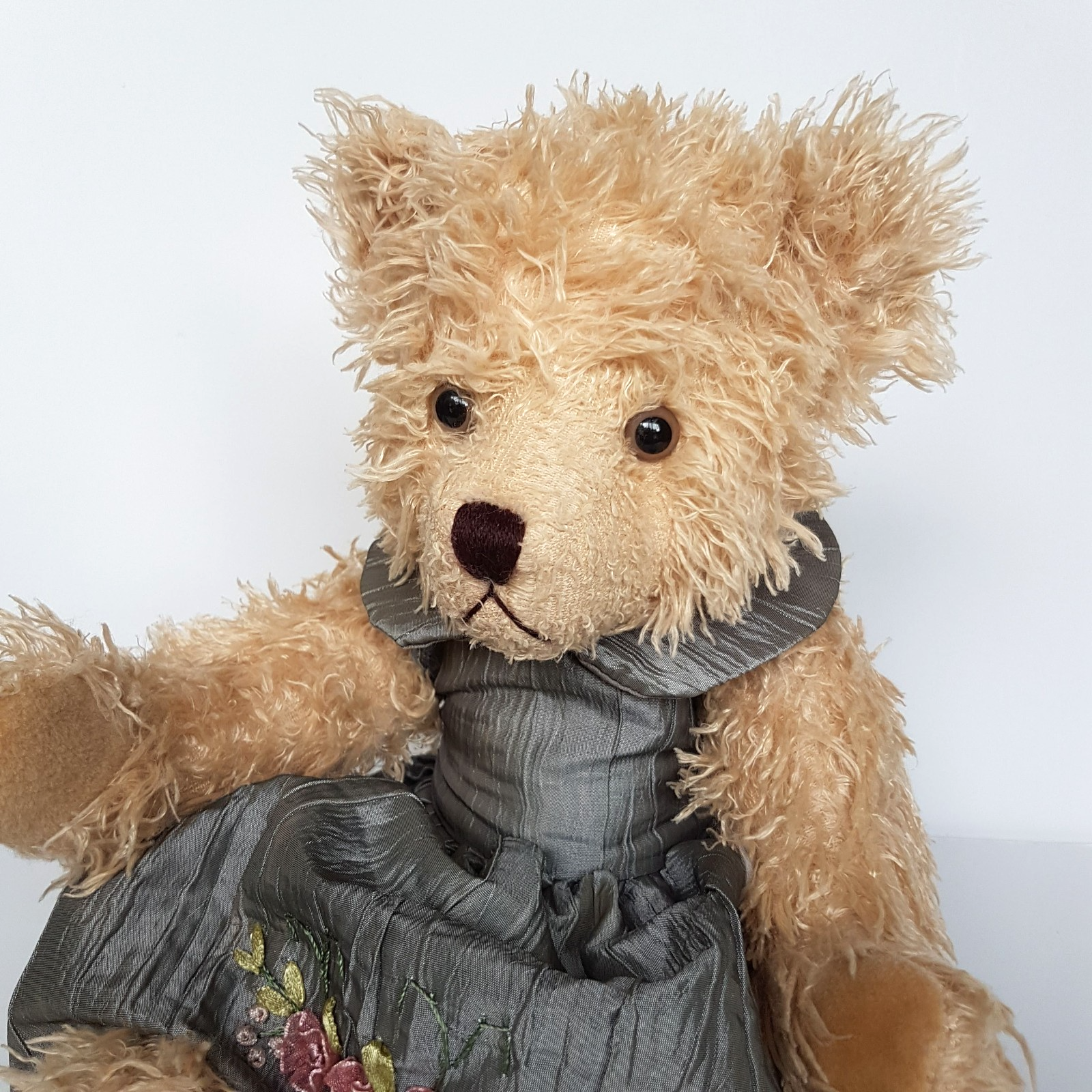 Settler Bears TAFFETA ROSE BEAR Plush 40cm 5 Way Jointed Stuffed Animal Soft Toy3