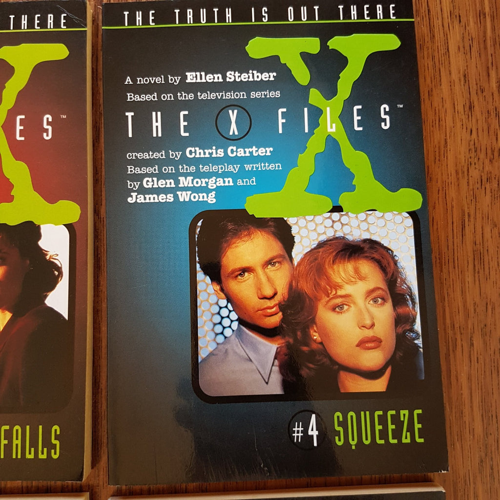 The X Files Book Bundle 2 4 8 & 10 Lot Paperback 1990s Vintage Sci Fi Books2
