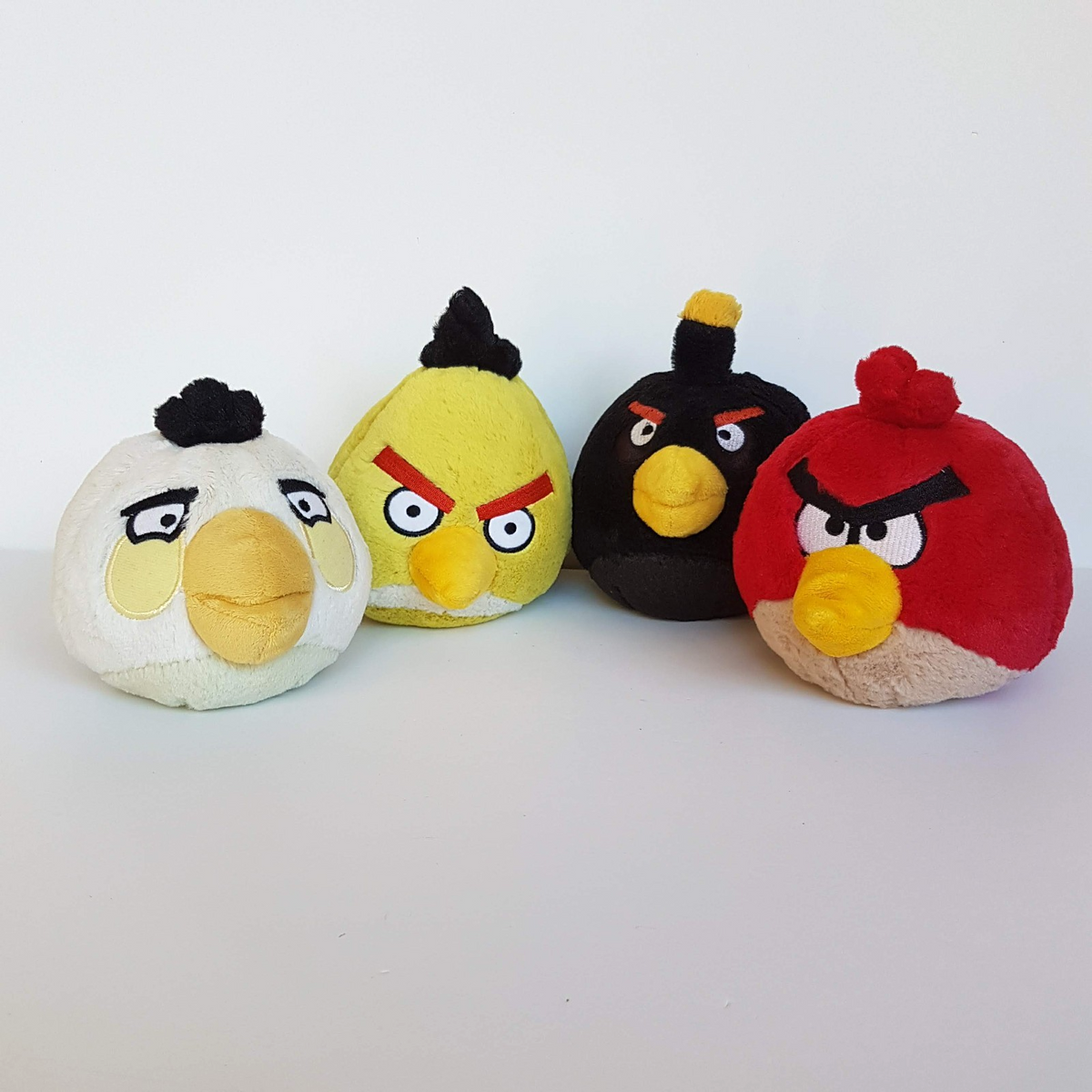 2010 Angry Birds BOMB CHUCK MATILDA RED Plush FLAT Stuffed Animal Soft Toy Cute0