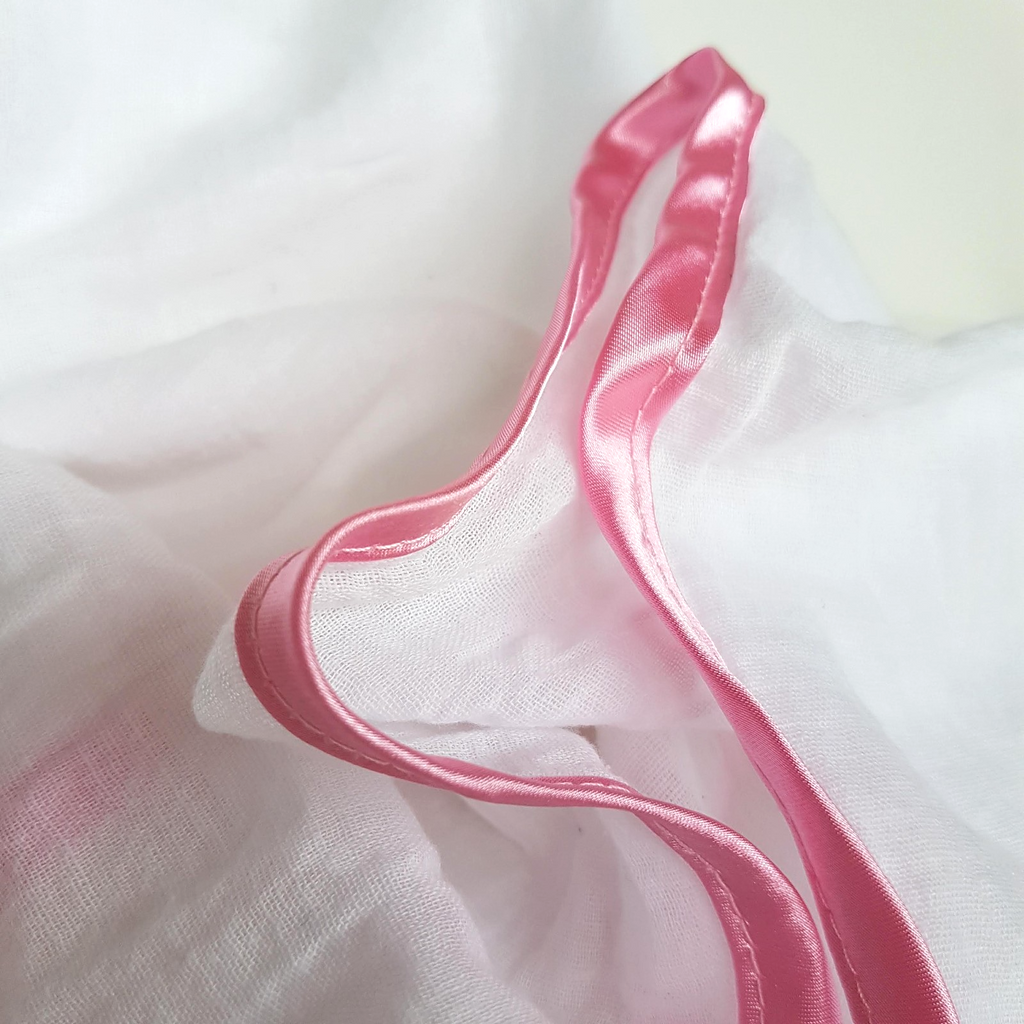 4 Little Ducks MUSLIN BABY BLANKET Swaddle 100% Cotton Satin Edge Heart White4