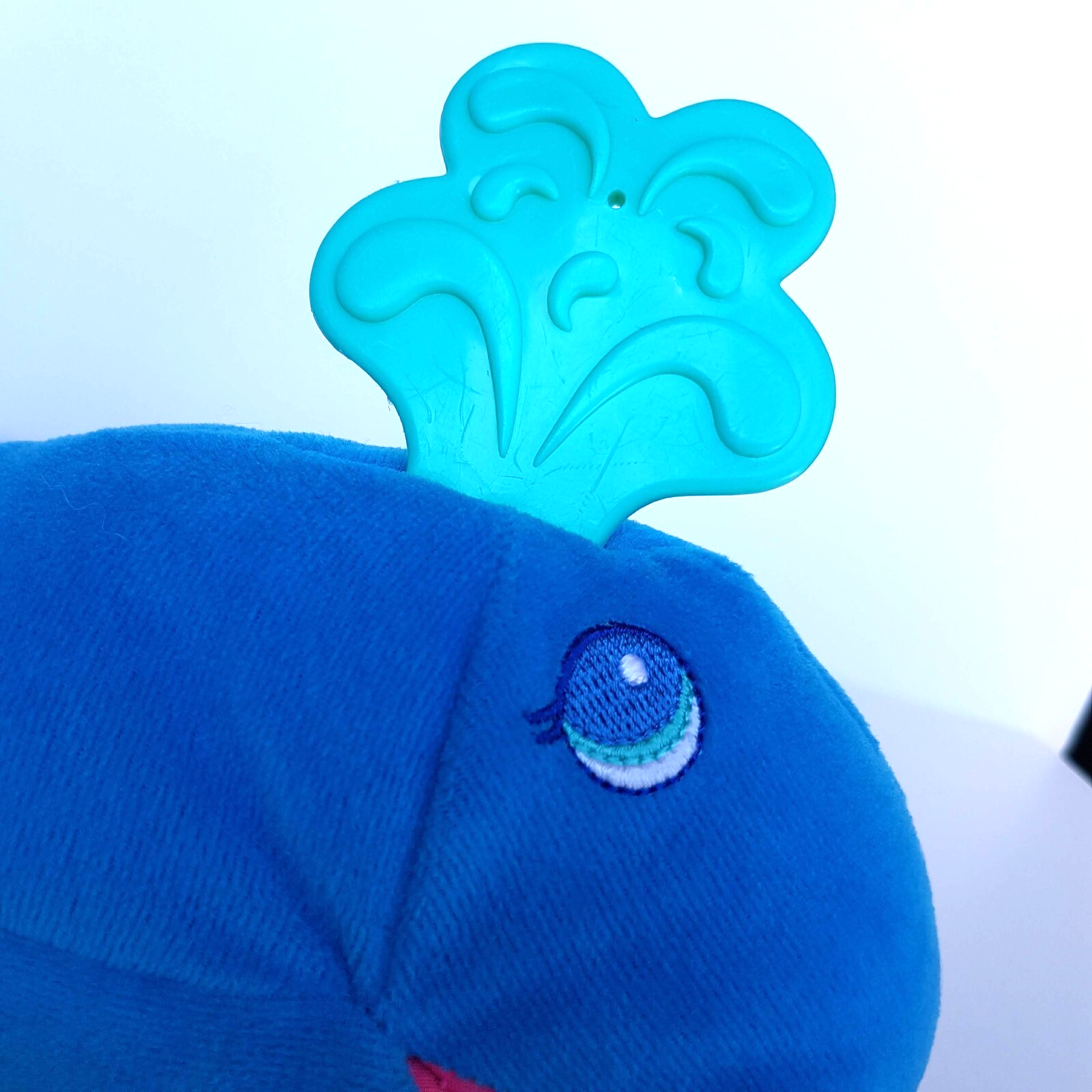 Vintage Eden BLUE WHALE Plush Baby 23cm Soft Toy Rattle Stuffed Animal Ocean Toy6