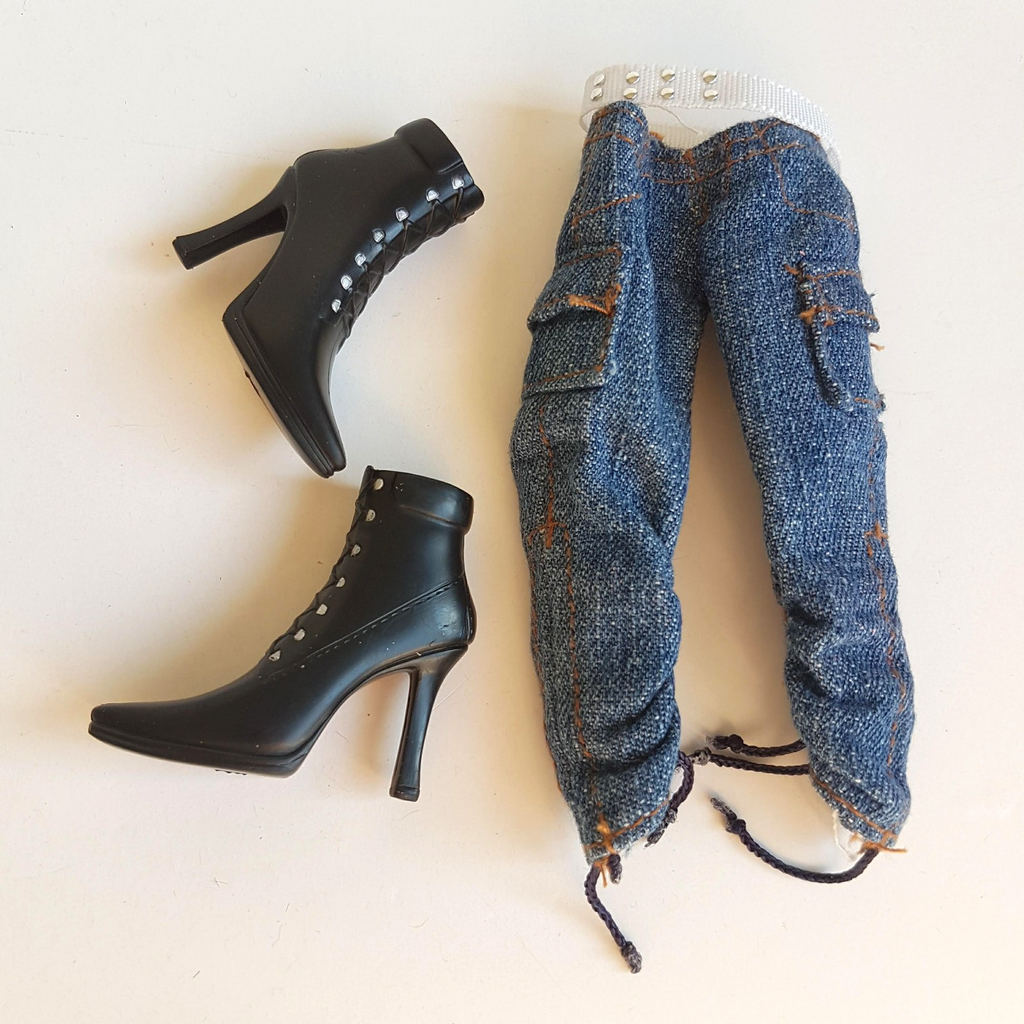 Bratz Doll FUNK OUT CLOE Replacement Jeans Pants Shoes Heels Fashion Doll Parts0