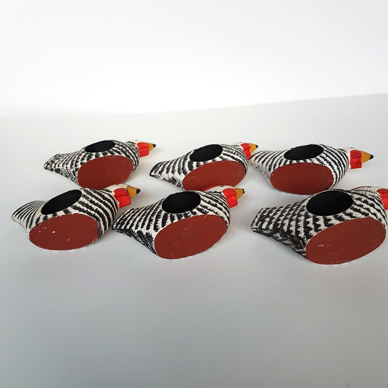 VTG ROOSTER NAPKIN RINGS Folk Art Decorative Bird Wooden Hand Painted Animal6