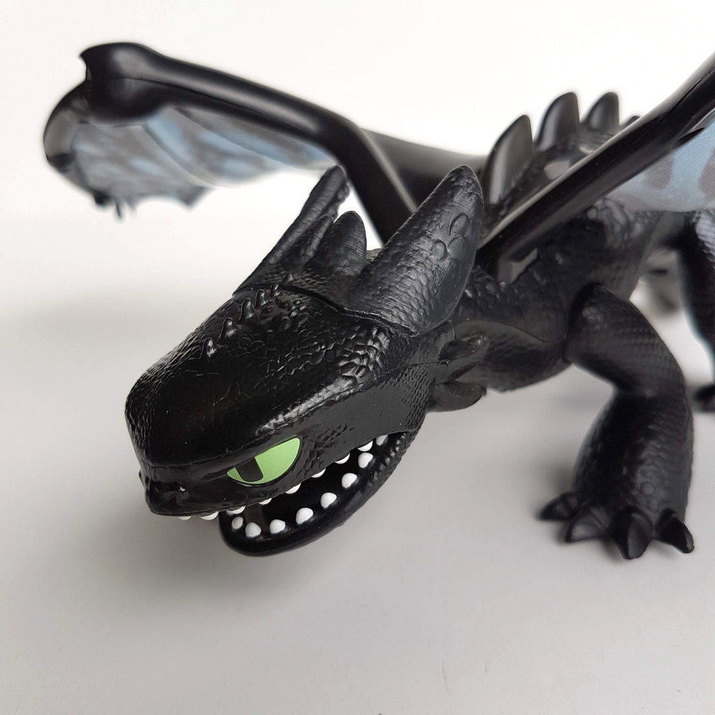 How To Train Your Dragon TOOTHLESS Light Sound Action Figure WORKS Dragon Toy4