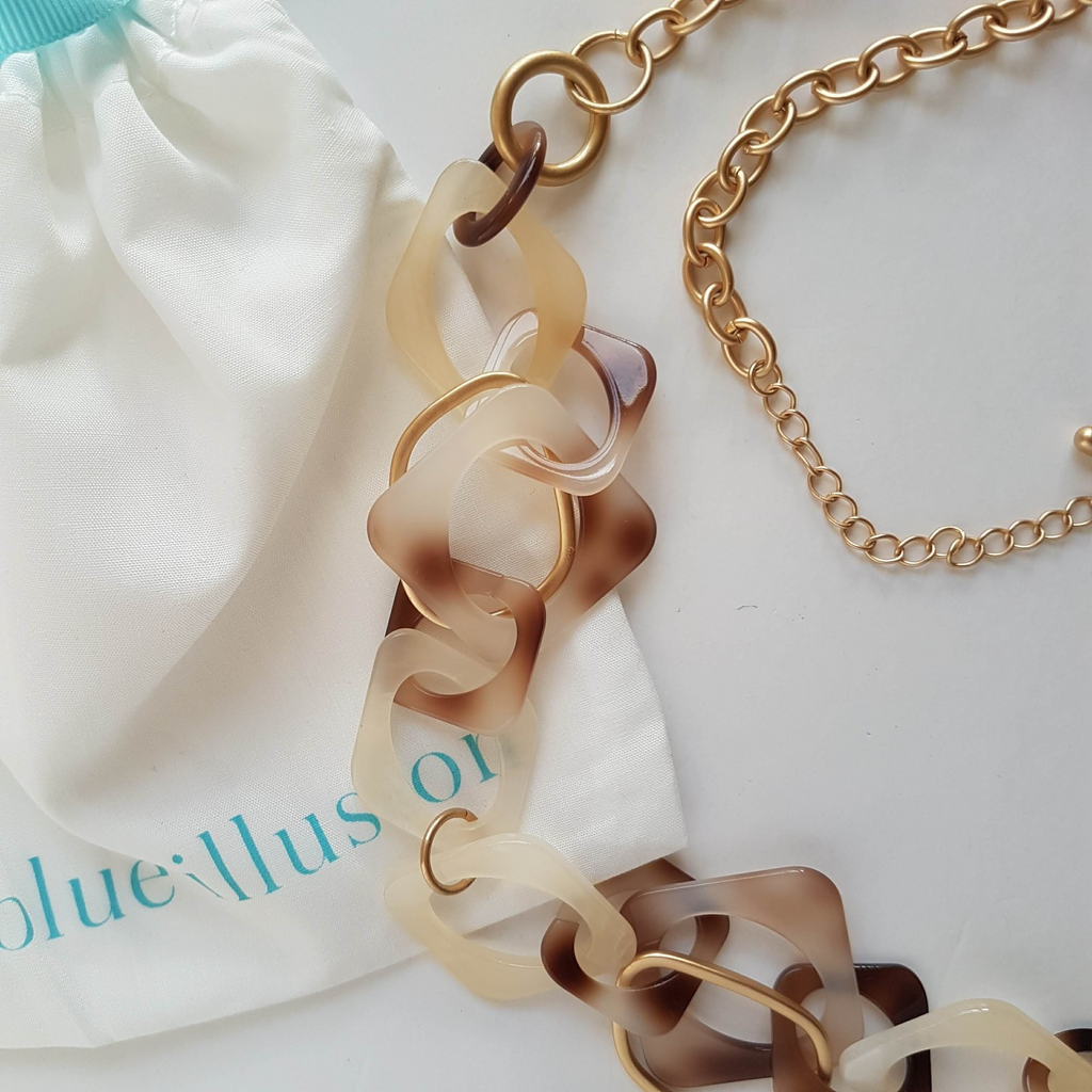 Blue Illusion TORTOISESHELL PATTERN NECKLACE Statement Neutral Beach Cream Brown1