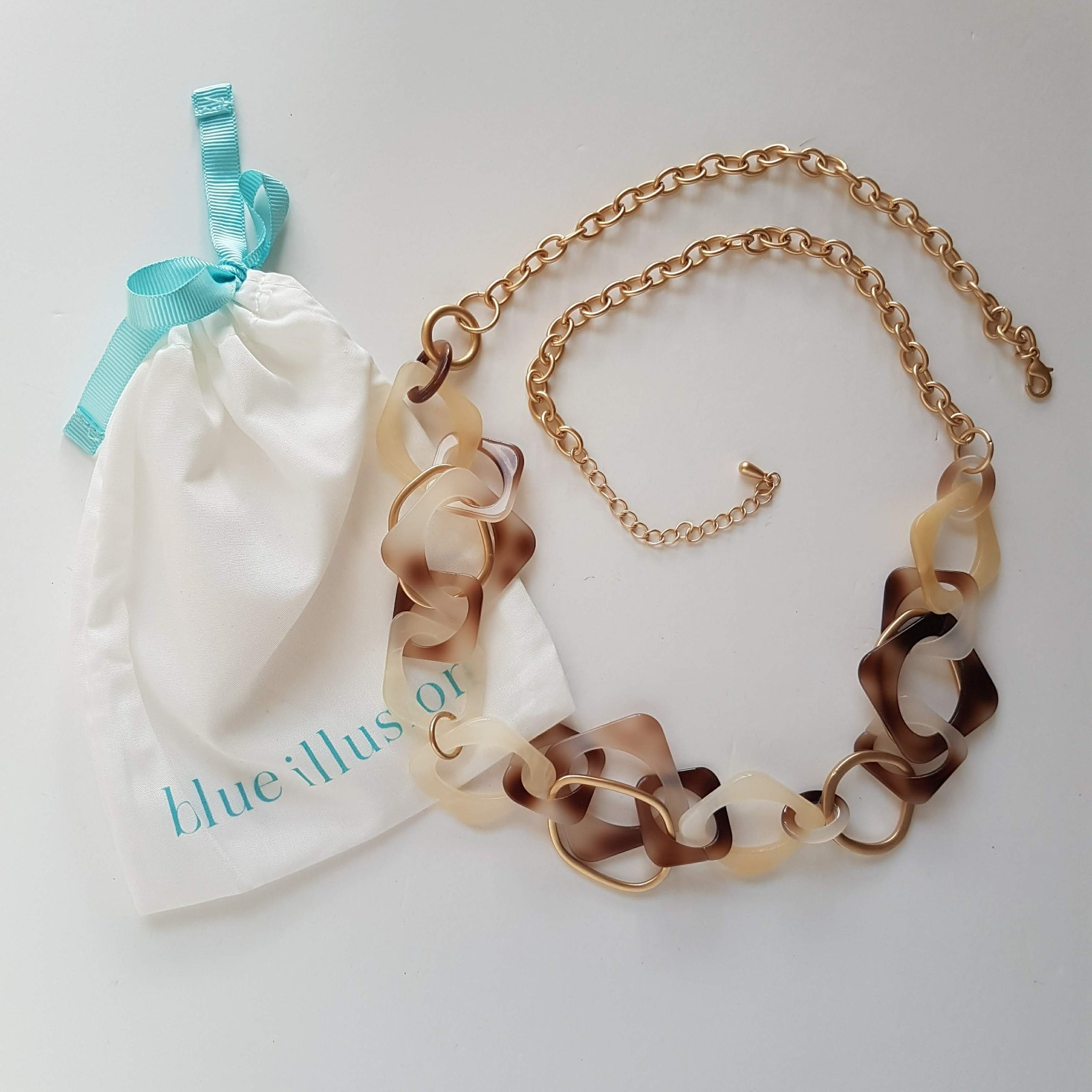 Blue Illusion TORTOISESHELL PATTERN NECKLACE Statement Neutral Beach Cream Brown6