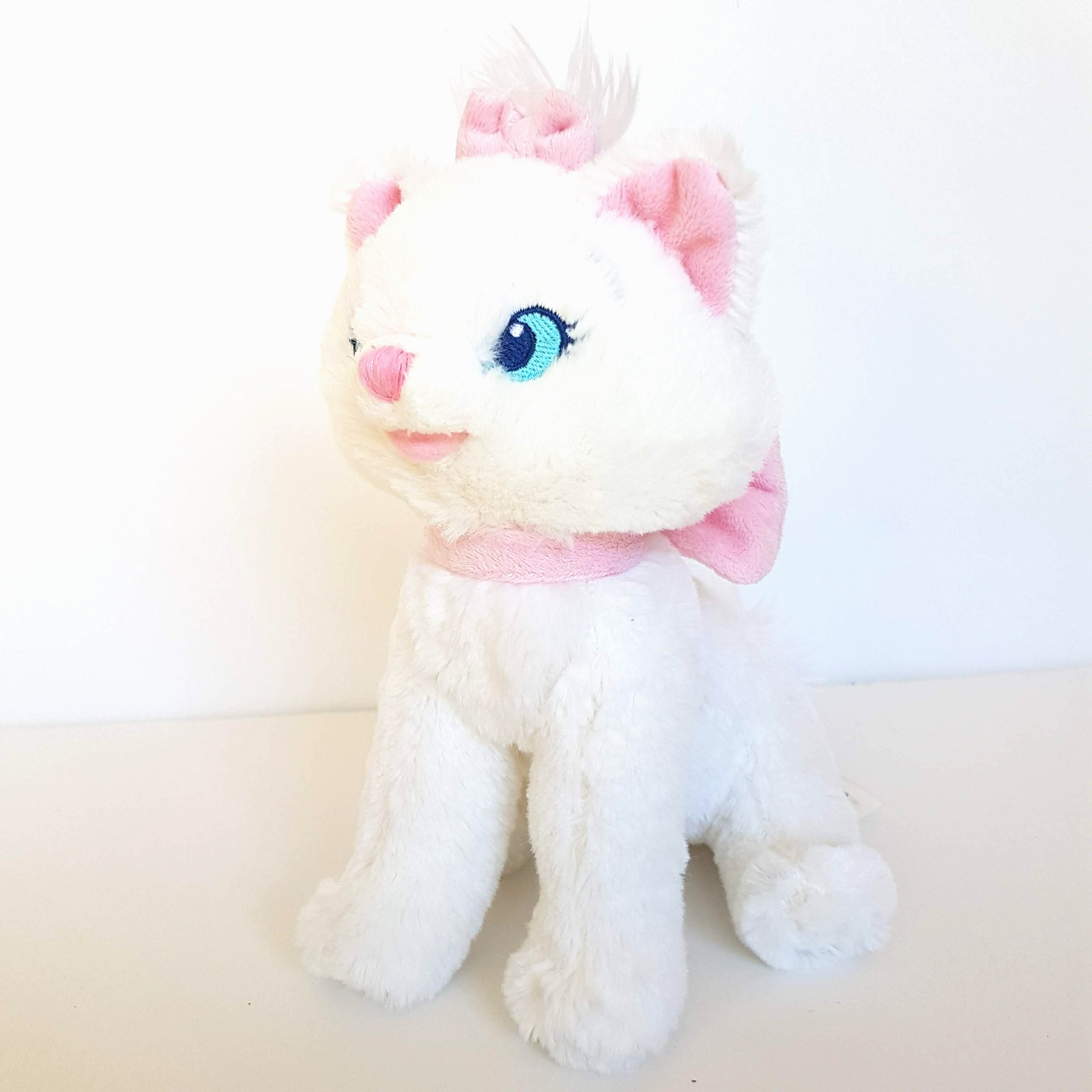 Disney Aristocats MARIE WHITE Cat Kitten 19cm Soft Toy Stuffed Animal Pet1