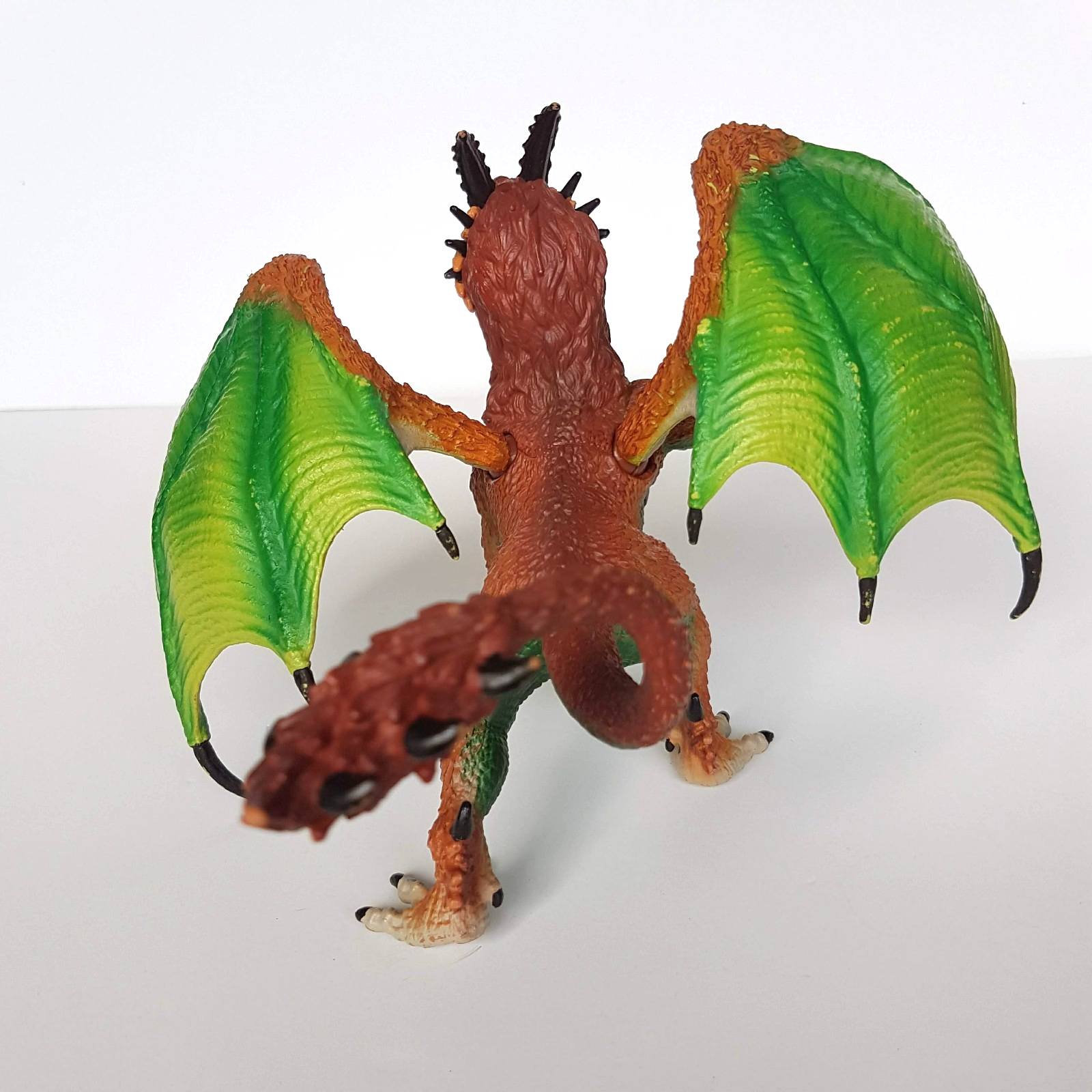 Schleich ELDRADOR POACHED DRAGON Griffin Fantasy Action Figure Moveable Wings4