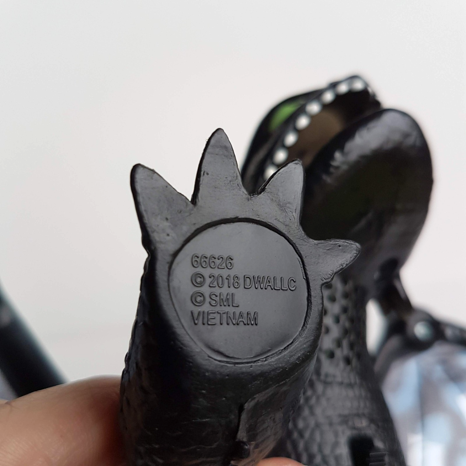 How To Train Your Dragon TOOTHLESS Light Sound Action Figure WORKS Dragon Toy16