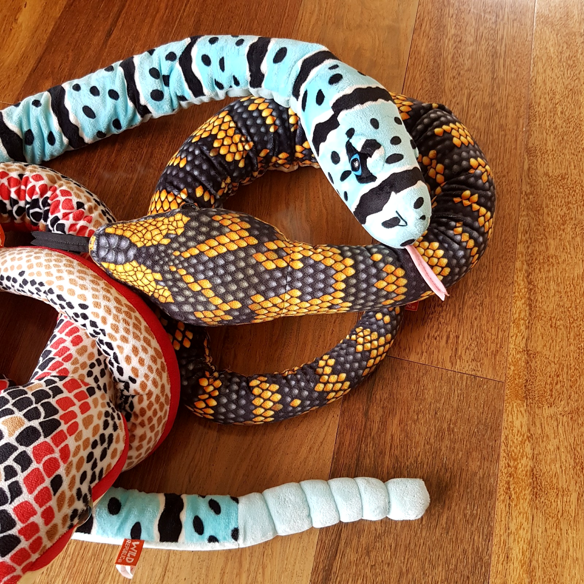 Wild Republic 3 SNAKE Plush 130cm Reptile Blue Red Black Stuffed Animal Soft Toy2