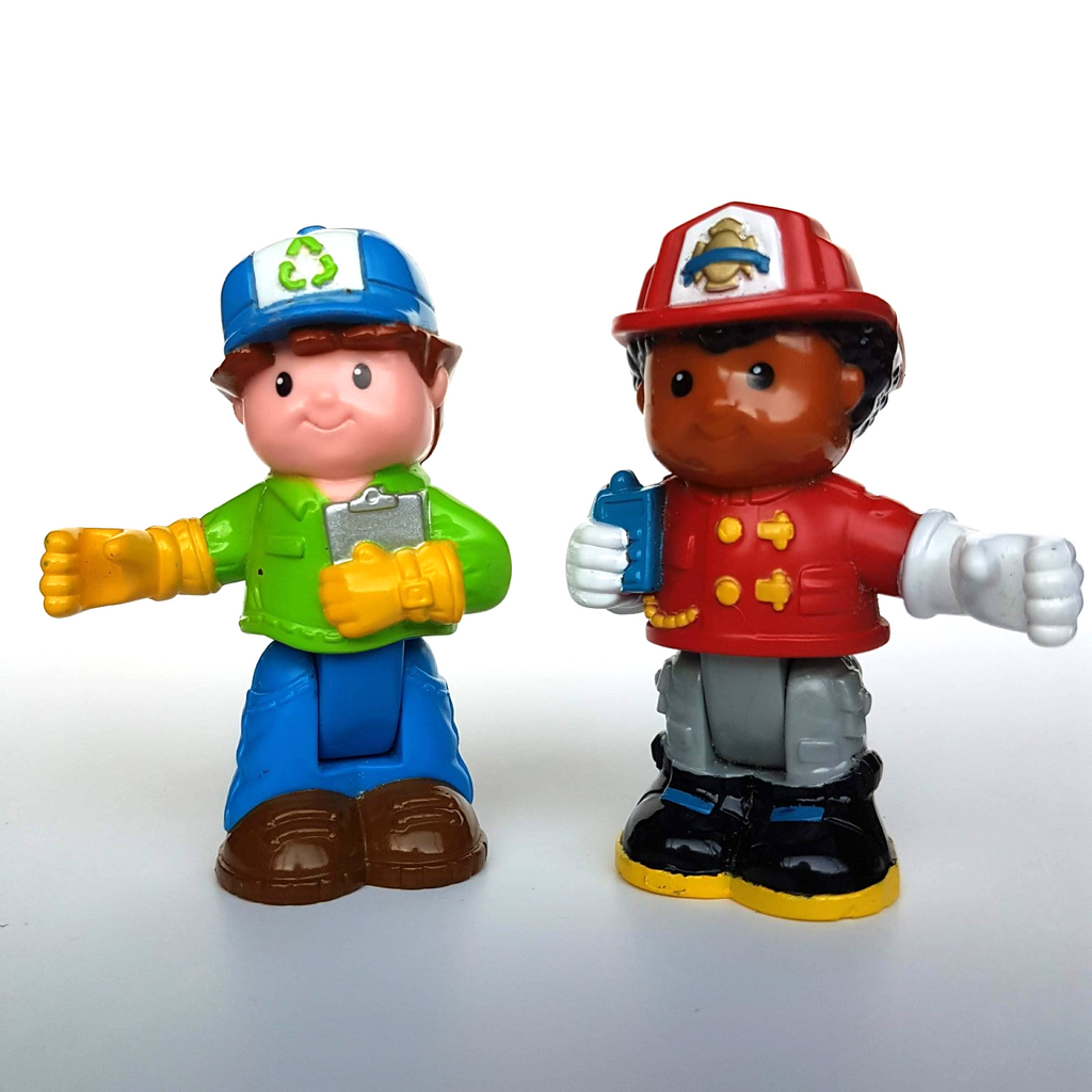 Little People POSEABLE FIRE FIGHTER RECYCLER RYAN Doll Figures Fisher Price Toy2