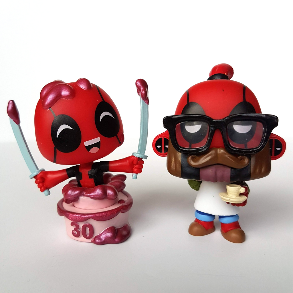 Funko Mystery Minis DEADPOOL 30th Anniversary + Coffee Barista Action Figure Toy0