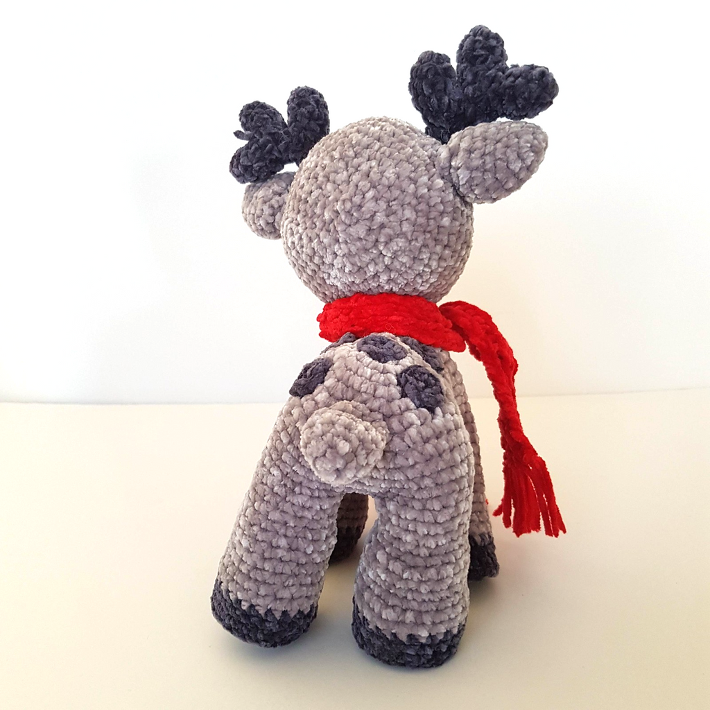 Handmade Crochet CHENILLE CHRISTMAS REINDEER Plush 21cm Soft Toy Stuffed Animal3