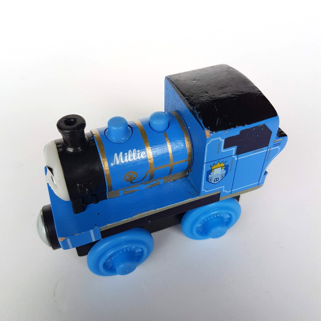 Thomas WOODEN MILLIE Magnetic Activity Train Toy Locomotive Steam Castle Logo4