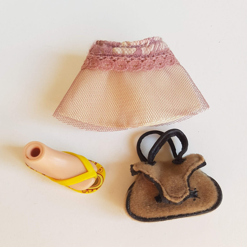 Bratz Doll FEELING PRETTY CLOE Replacement Shirt Bag Shoe Fashion Doll Parts0